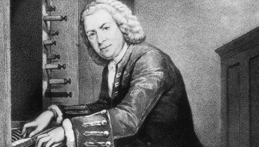 Bach, Scarlatti, Mozart e Beethoven: forma e articulação na música para teclado do século XVIII